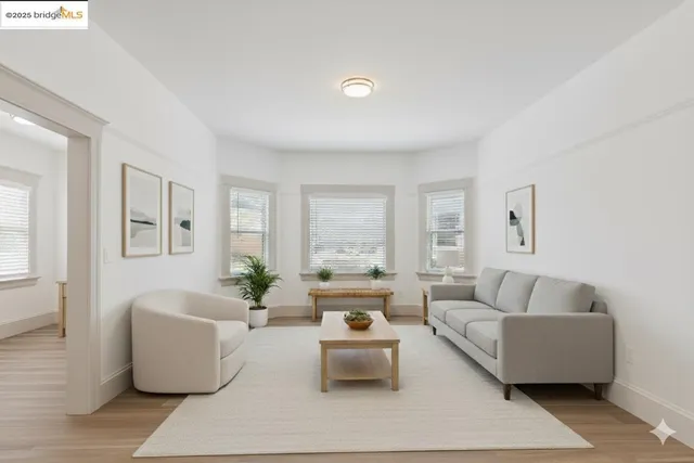 $725,000 | 2322 East 21st Street, Oakland, CA 94601