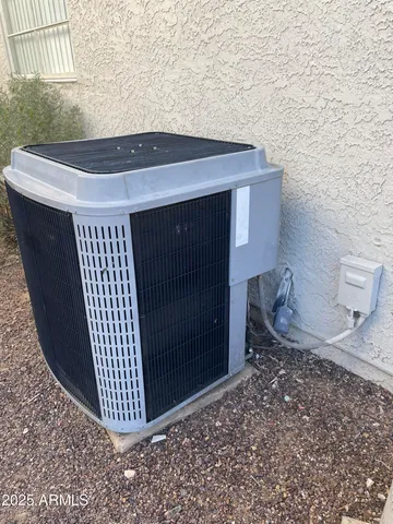 a view of entryway and hall