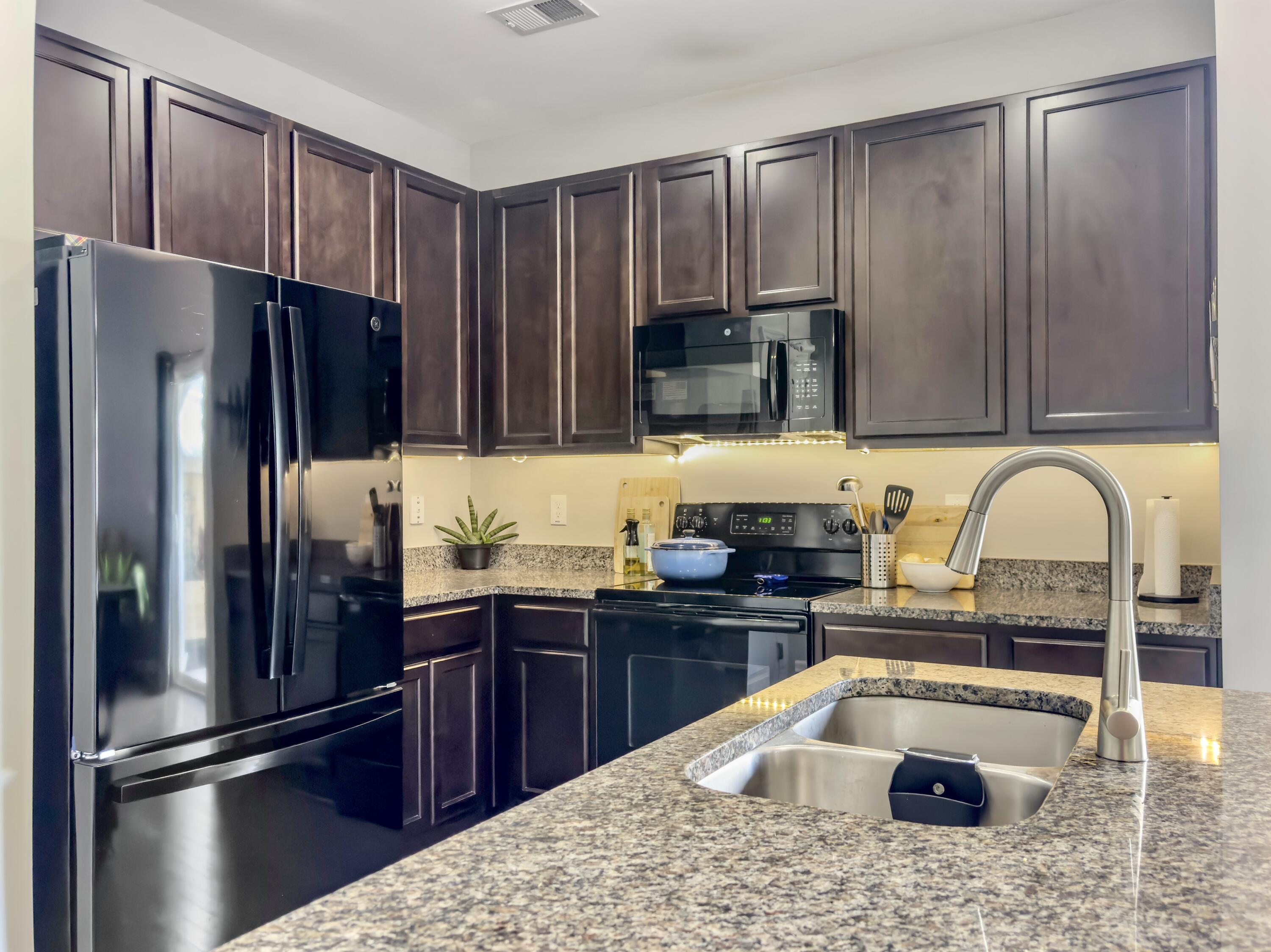 360 Flyway Road Goose Creek, SC 29445 - Photo 8 of 31 Photo Dec 02 2024, 11 31 57 AM