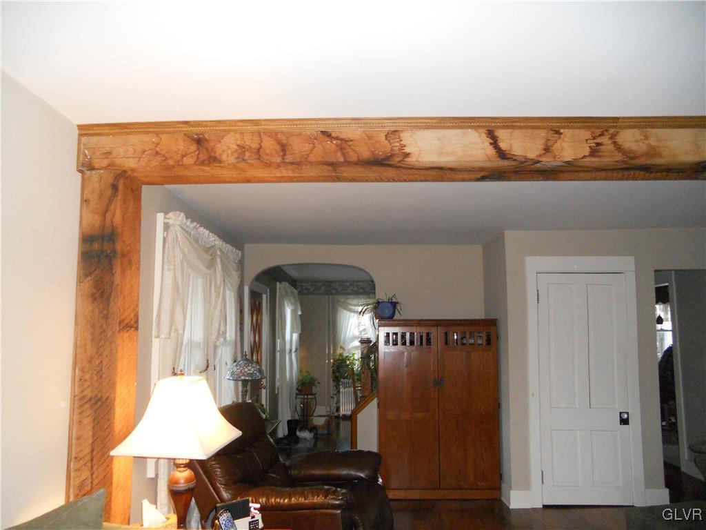 4297 Pleasant Road Bangor, PA 18013 - Photo 19 of 46 Exposed beams