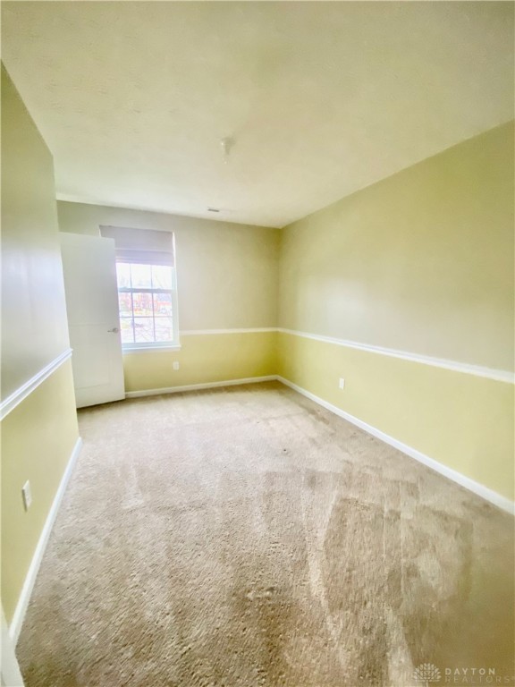 6846 Paragon Road Dayton, OH 45459 - Photo 27 of 35