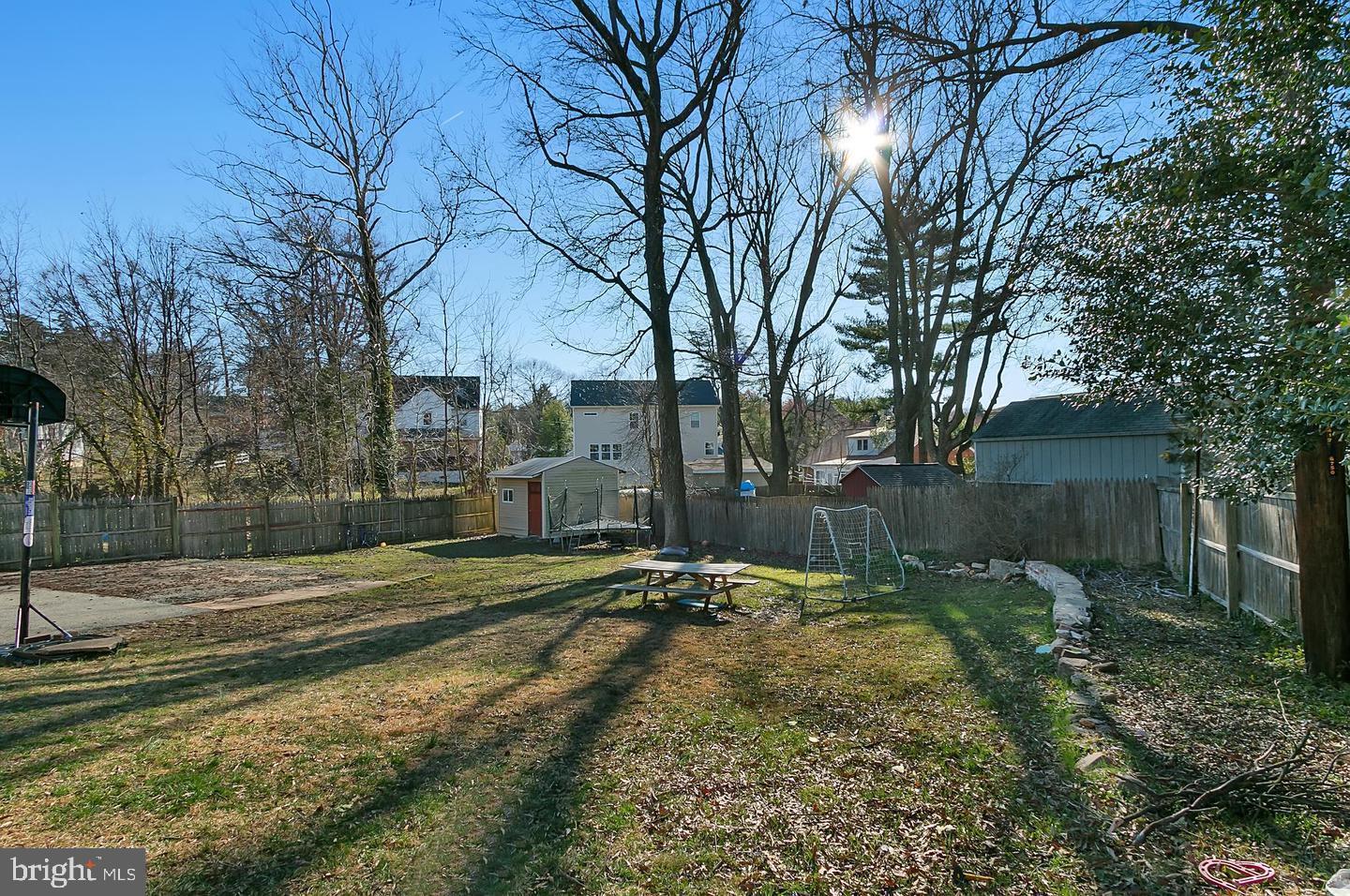 7206 Adelphi Road Hyattsville, MD 20782 - Photo 2 of 26 Back yard