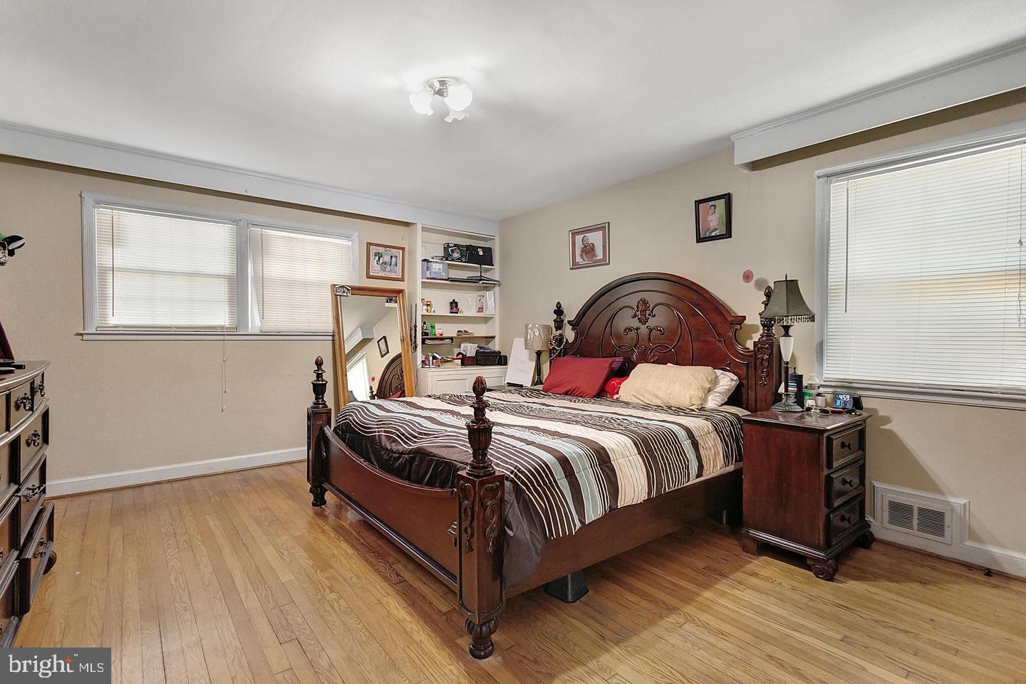 7206 Adelphi Road Hyattsville, MD 20782 - Photo 22 of 26 Master bedroom