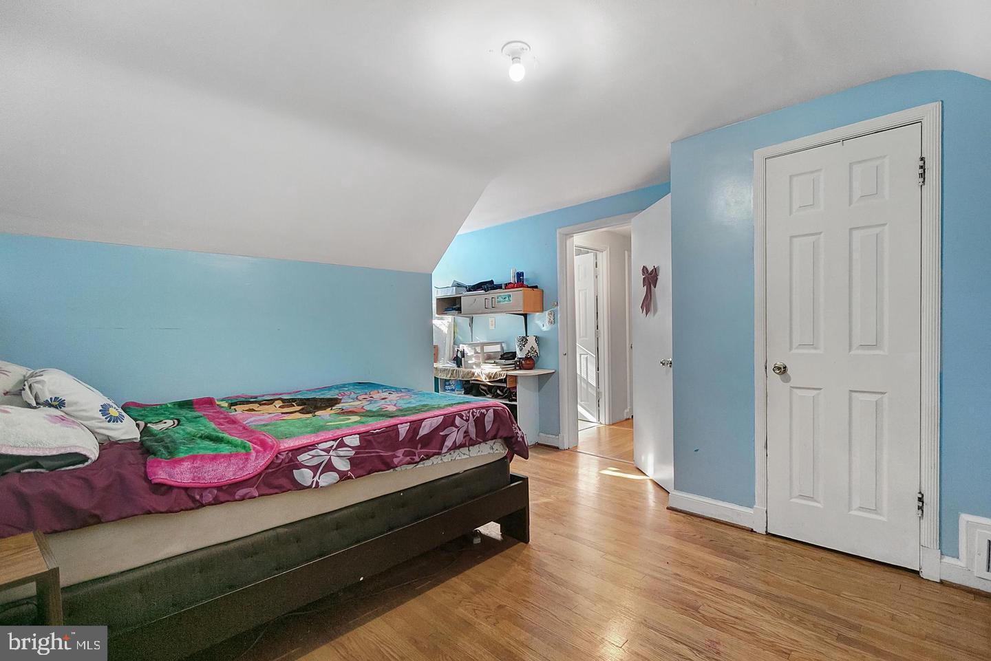 7206 Adelphi Road Hyattsville, MD 20782 - Photo 25 of 26 Room