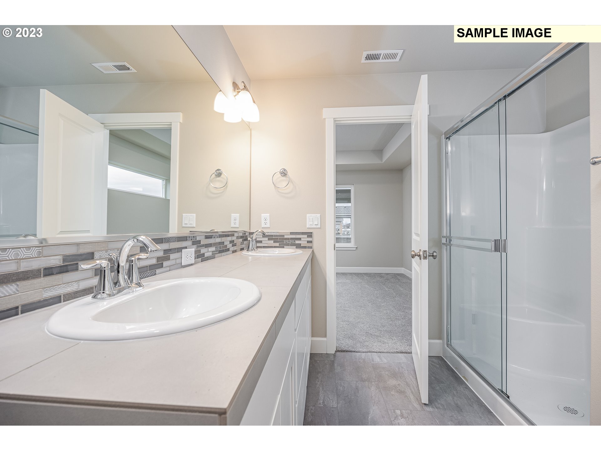 2296 Northeast 6th Street Hermiston, OR 97838 - Photo 11 of 22