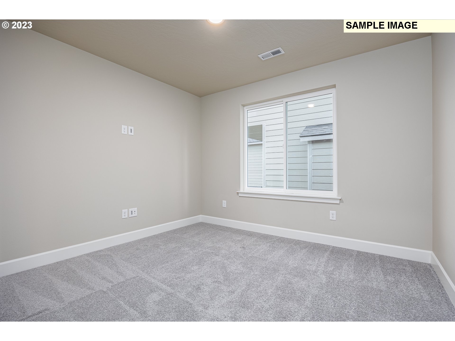 2296 Northeast 6th Street Hermiston, OR 97838 - Photo 6 of 22