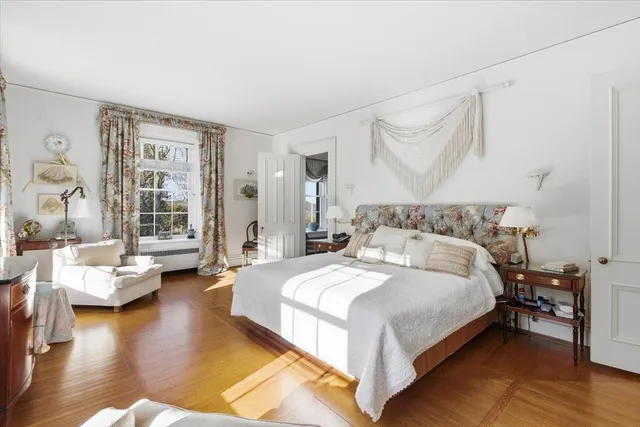 $1,950,000 | 1086 West Road, Bennington, VT 05201