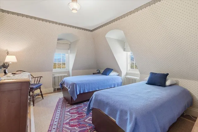 $1,950,000 | 1086 West Road, Bennington, VT 05201