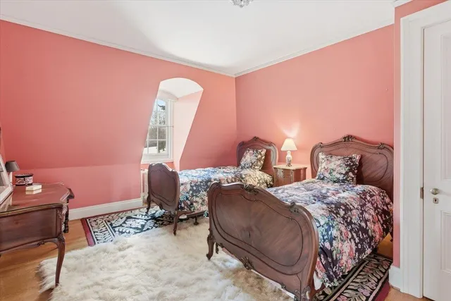 $1,950,000 | 1086 West Road, Bennington, VT 05201