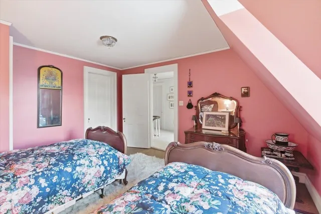 $1,950,000 | 1086 West Road, Bennington, VT 05201