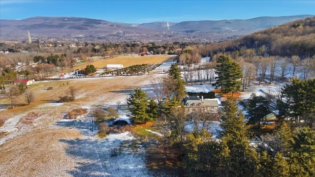 $1,950,000 | 1086 West Road, Bennington, VT 05201