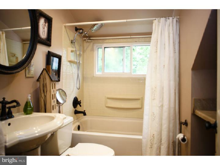 36 Cable Road Levittown, PA 19057 - Photo 12 of 23 Bathroom