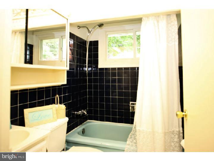36 Cable Road Levittown, PA 19057 - Photo 16 of 23 Bathroom