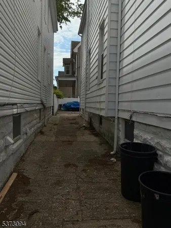 $599,000 | 22 East 4th Street, Bayonne, NJ 07002