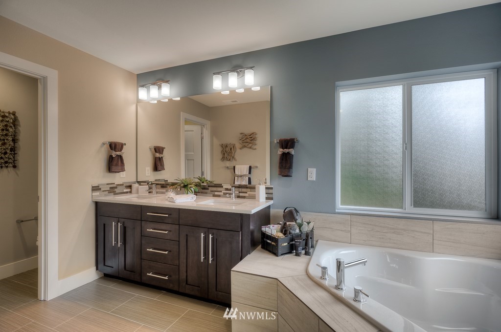 126 194th Place Southwest, Unit 3 Bothell, WA 98012 - Photo 17 of 25