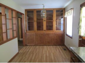 274 Fieldstone Loop Mosheim, TN 37818 - Photo 7 of 22 Floor to ceiling built ins