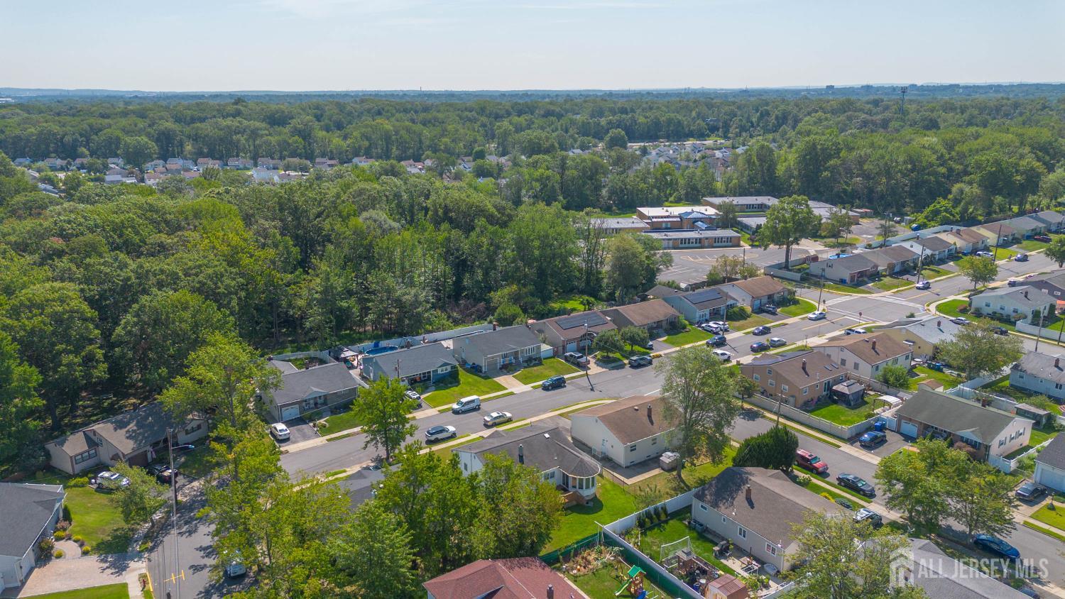 170 Jeffery Road Colonia, NJ 07067 - Photo 31 of 31 Gallery Image 31