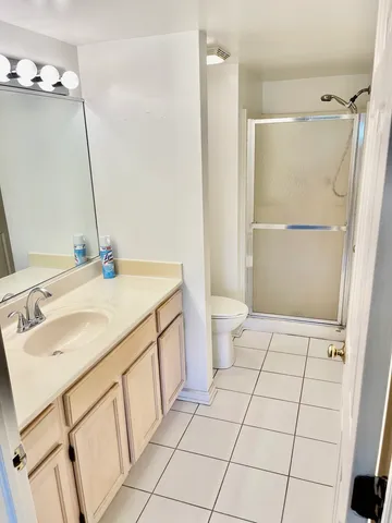 $175,000 | 18600 Village West Drive, Unit 310, Hazel Crest, IL 60429