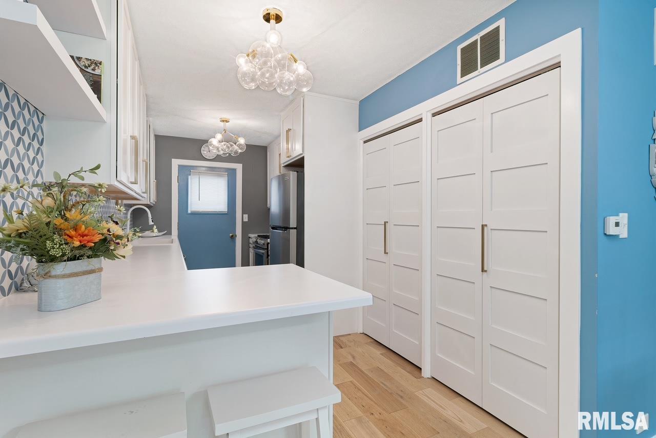 1104 Kimberly Road, Unit 905 Bettendorf, IA 52722 - Photo 11 of 28 Gallery Image 11