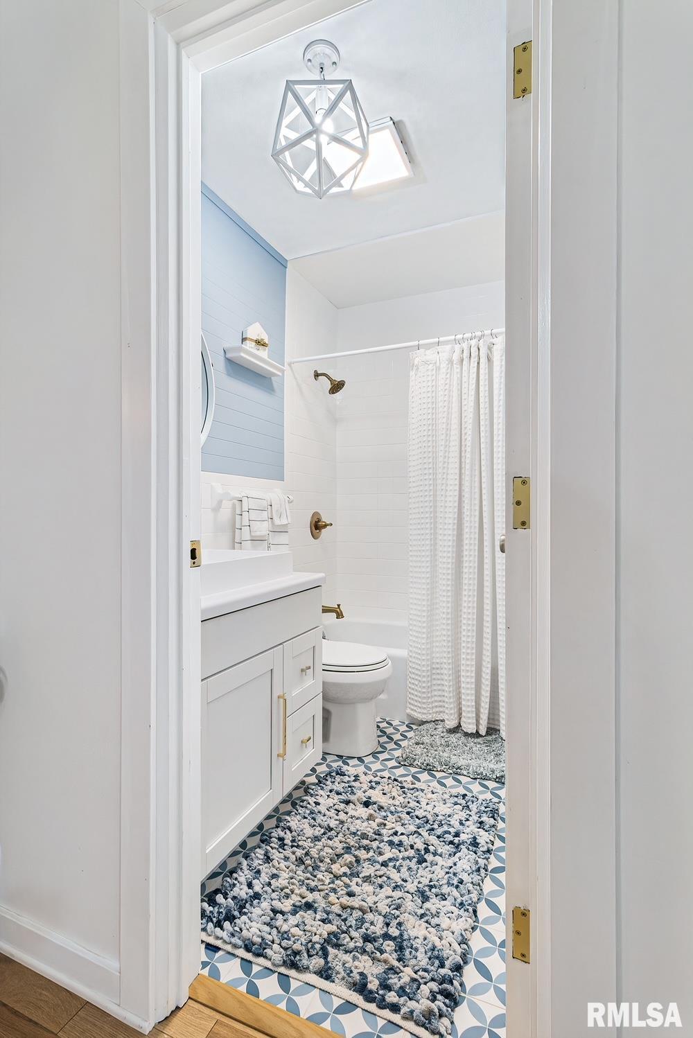 1104 Kimberly Road, Unit 905 Bettendorf, IA 52722 - Photo 20 of 28 Gallery Image 20