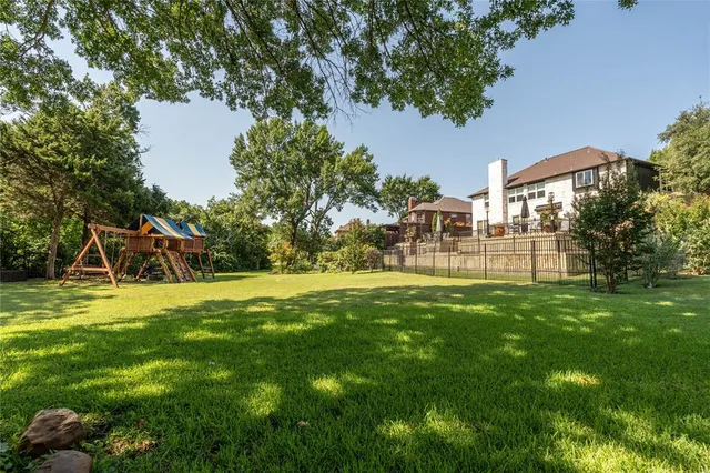 a view of a basketball court
