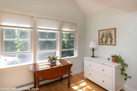 $1,615,000 | 27 Chapde Lane, Vineyard Haven, MA 02568