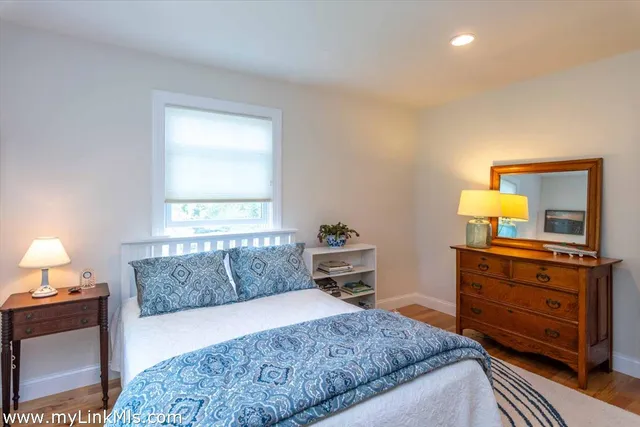 $1,615,000 | 27 Chapde Lane, Vineyard Haven, MA 02568