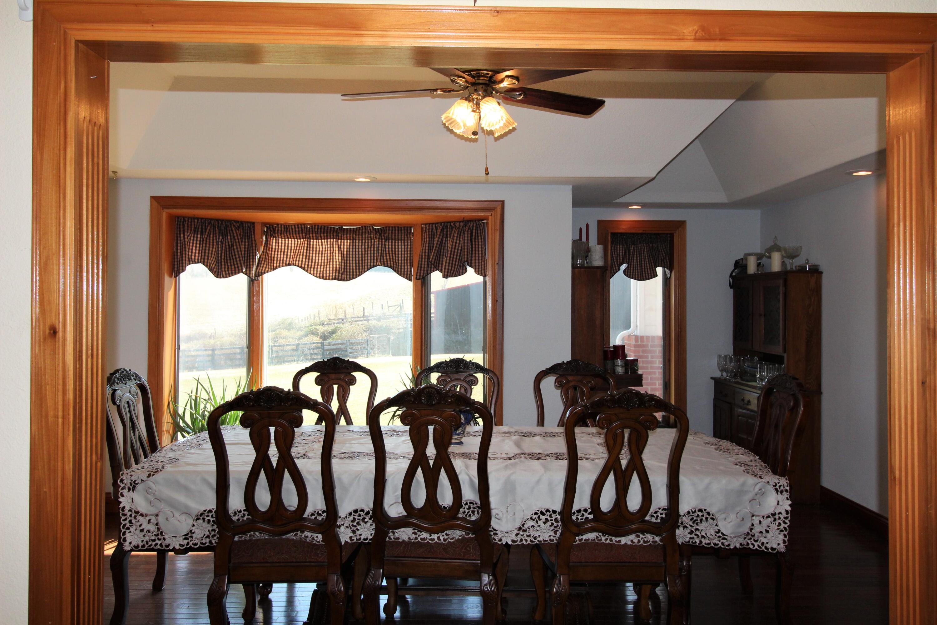 1245 North Shady Lane Road Campton, KY 41301 - Photo 47 of 96 049 main home - formal dining room area