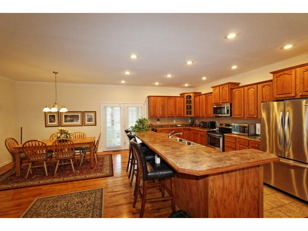 554 Sand Ridge Circle Jonesborough, TN 37659 - Photo 8 of 23 Kitchen 3
