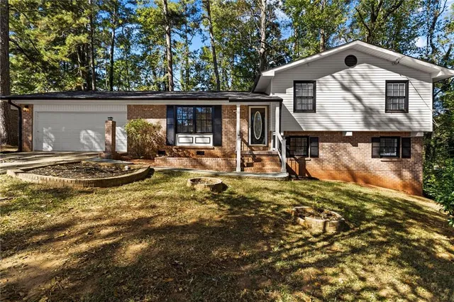 $279,900 | 3666 Stanford Circle, Decatur, GA 30034