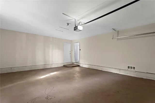 $279,900 | 3666 Stanford Circle, Decatur, GA 30034