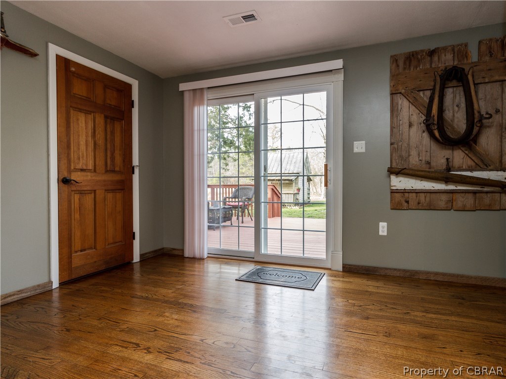 9421 Line Fence Road Hayes, VA 23072 - Photo 23 of 41 Gallery Image 23
