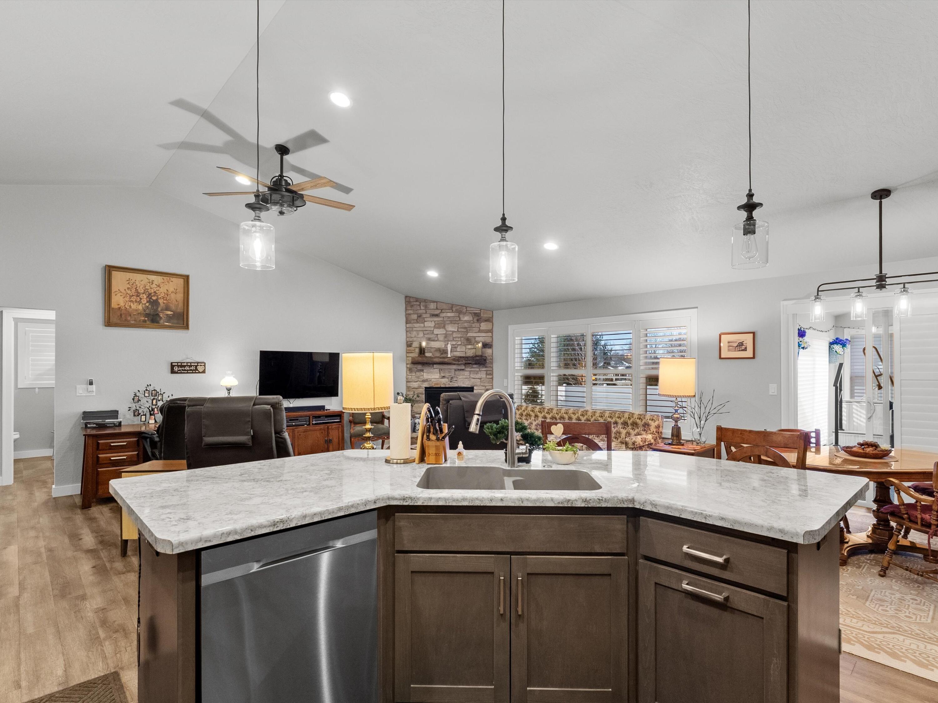 1625 Drusillas Way Howard, WI 54313 - Photo 2 of 43 18-018_2755681_00126