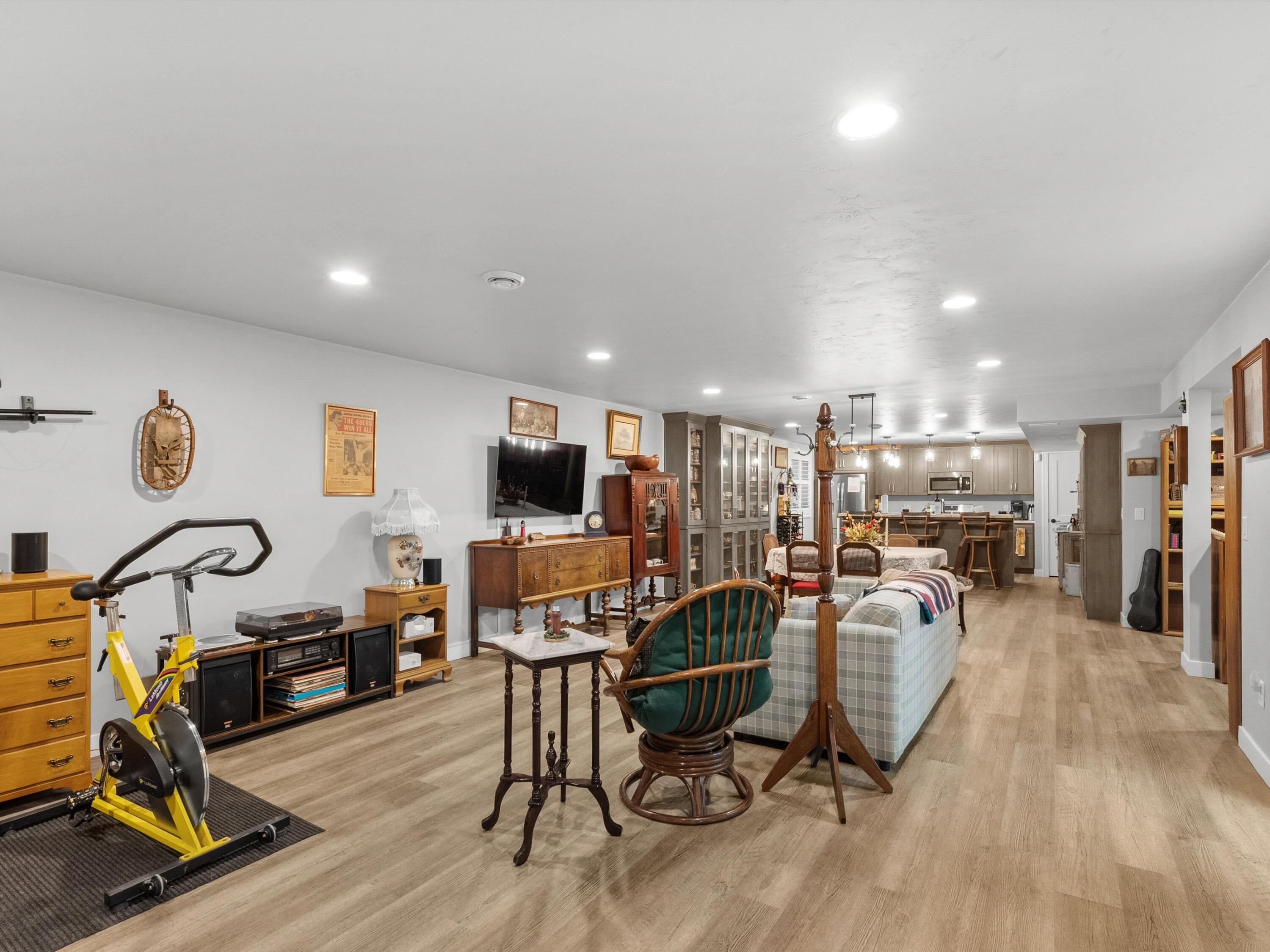 1625 Drusillas Way Howard, WI 54313 - Photo 27 of 43 30-030_2755681_00162