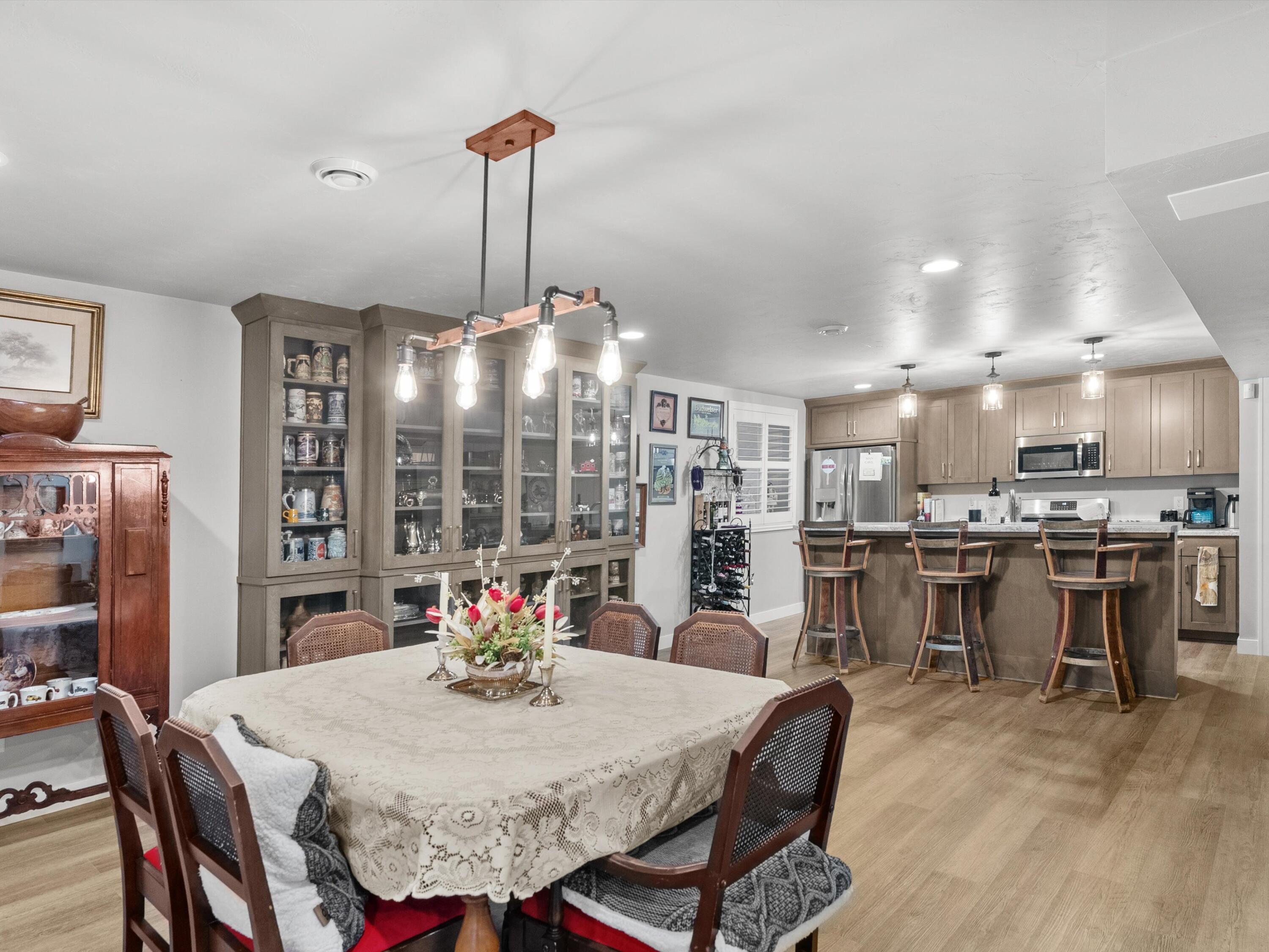 1625 Drusillas Way Howard, WI 54313 - Photo 29 of 43 32-032_2755681_00168