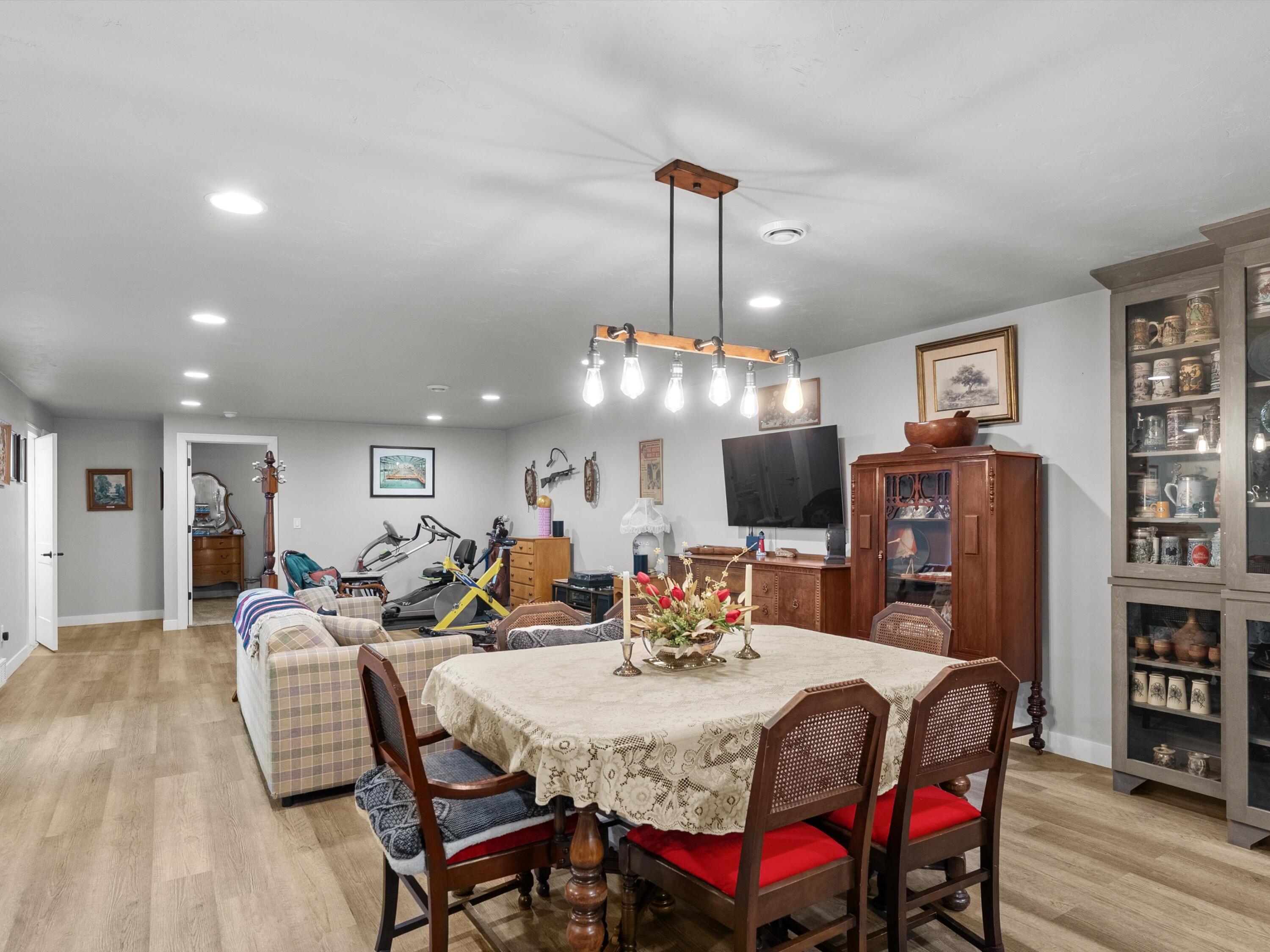 1625 Drusillas Way Howard, WI 54313 - Photo 30 of 43 33-033_2755681_00171