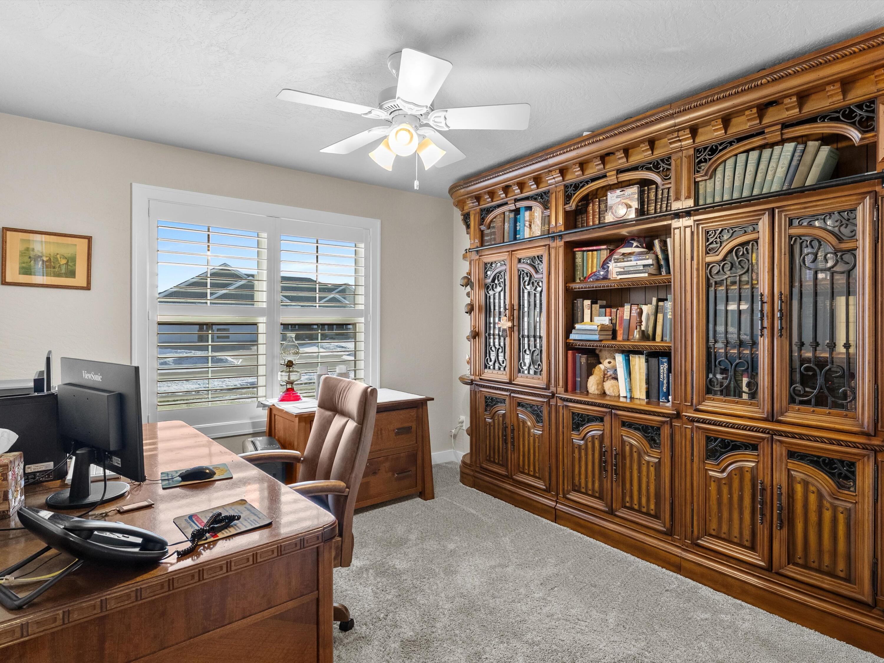 1625 Drusillas Way Howard, WI 54313 - Photo 4 of 43 24-024_2755681_00144