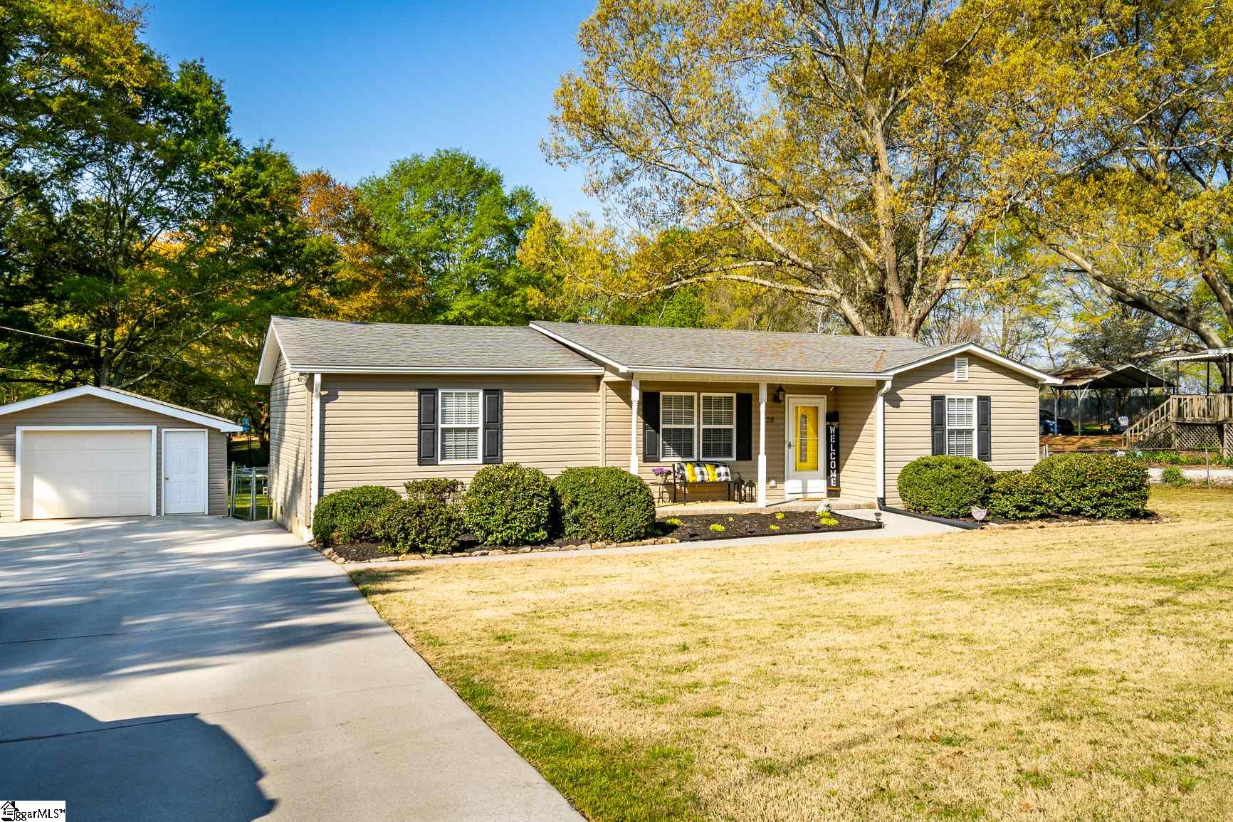 428 McAlister Road Williamston, SC 29697 - Photo 3 of 33 Gallery Image 3