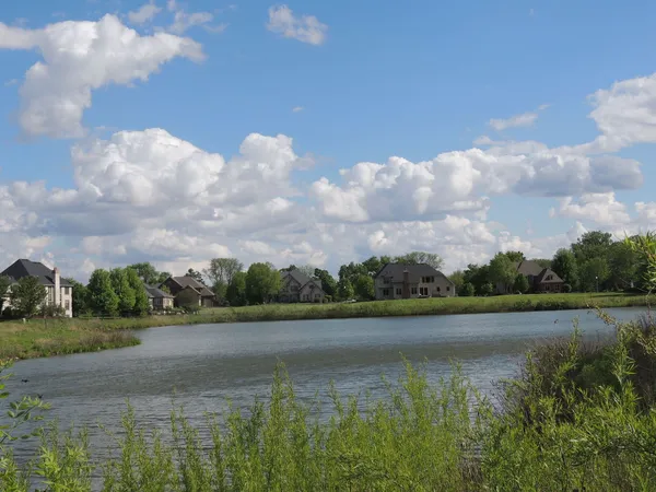 a view of a pathway both side of building