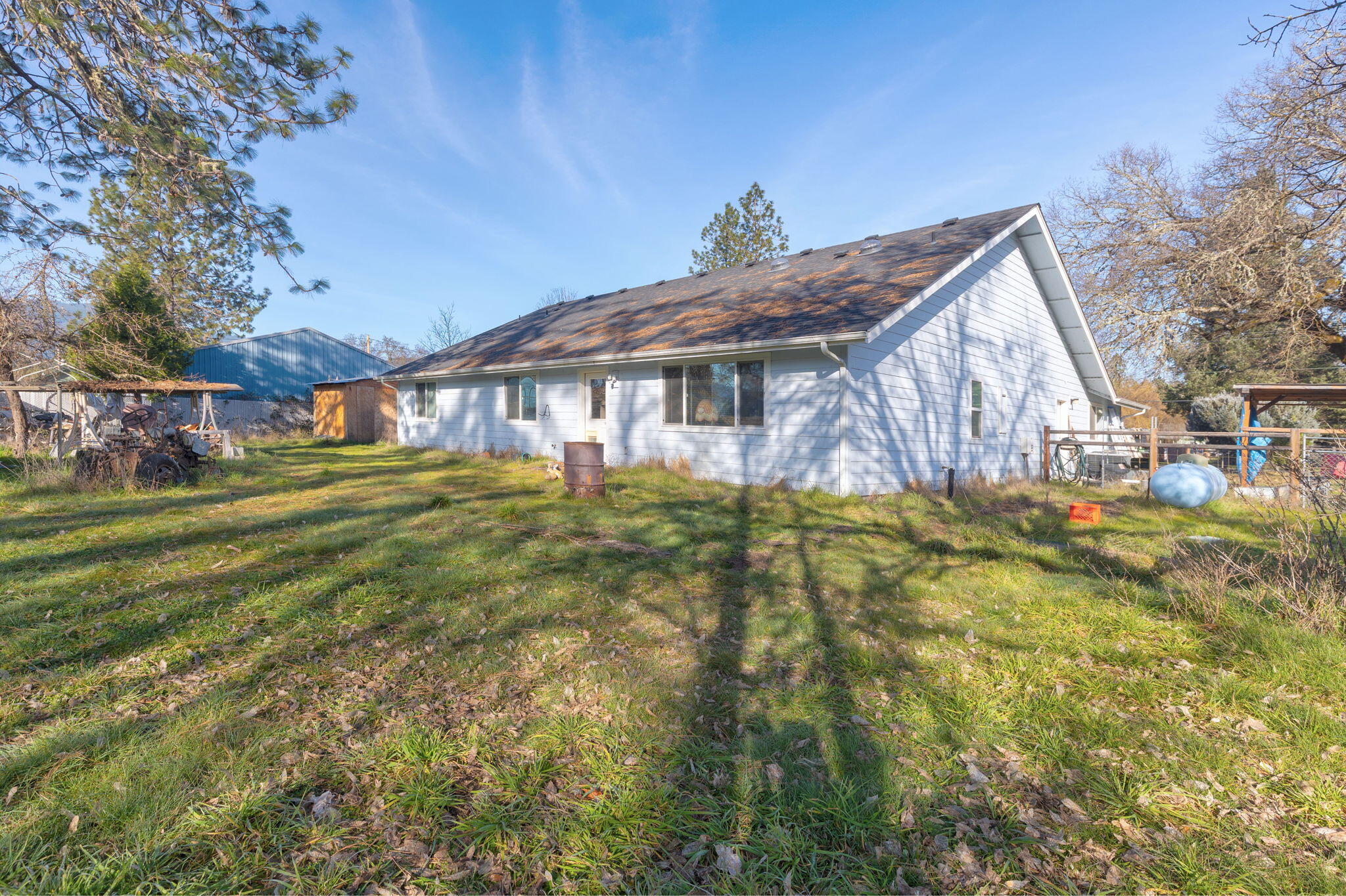 8576 East Evans Creek Road Rogue River, OR 97537 - Photo 23 of 30 32-web-or-mls-8676-e-evans-creek-rd