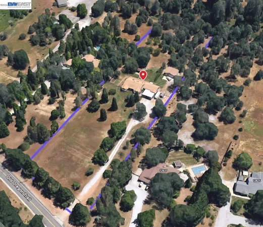 $440,000 | 12851 Old Oregon Trail, Redding, CA 96003