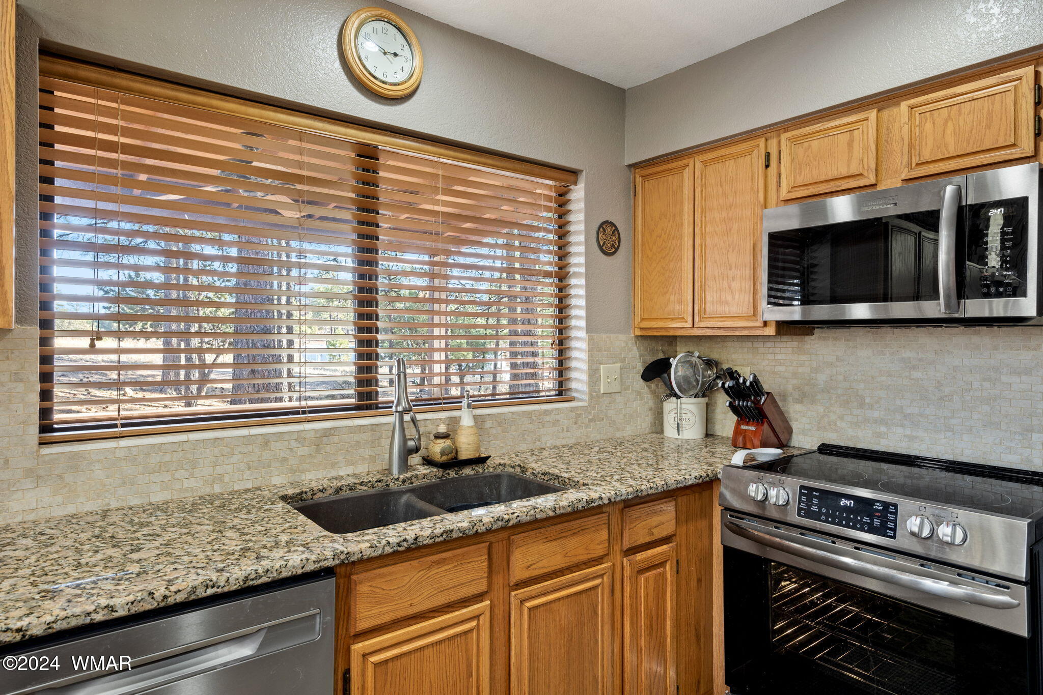 1166 Brown Road Show Low, AZ 85901 - Photo 15 of 54 Kitchen