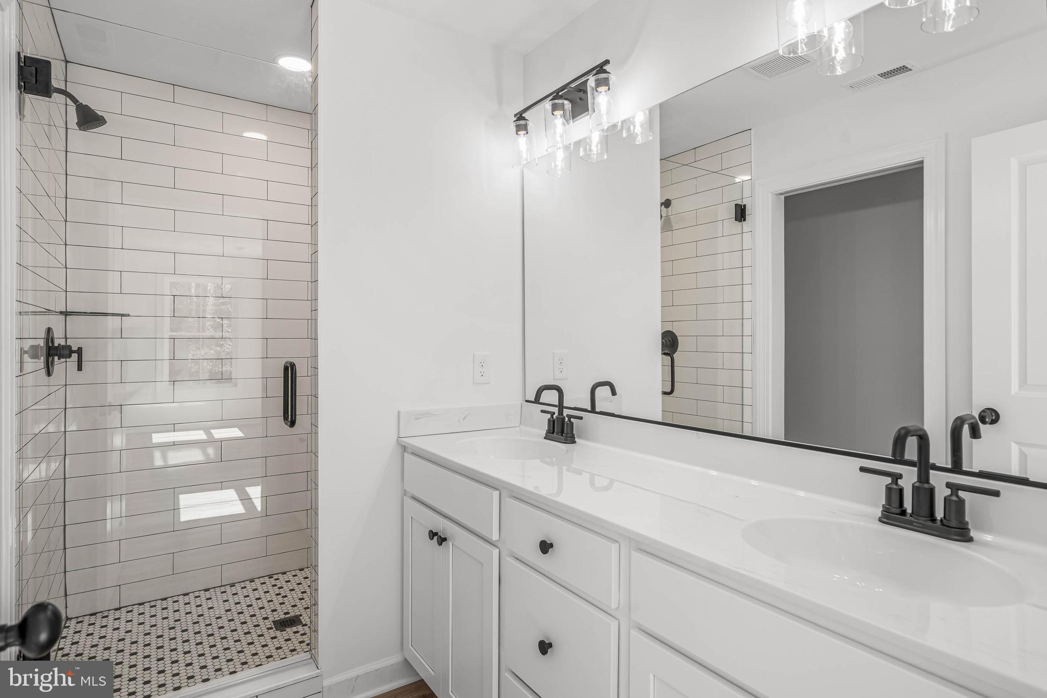302 Atlantic Street Milton, DE 19968 - Photo 22 of 27 Owners Bath with huge Shower