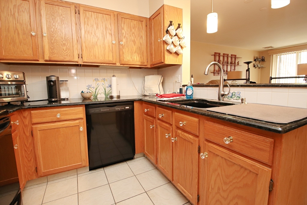 30 Chelsea Street, Unit 210 Everett, MA 02149 - Photo 12 of 35