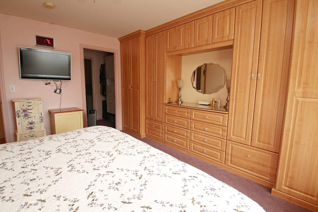 30 Chelsea Street, Unit 210 Everett, MA 02149 - Photo 17 of 35