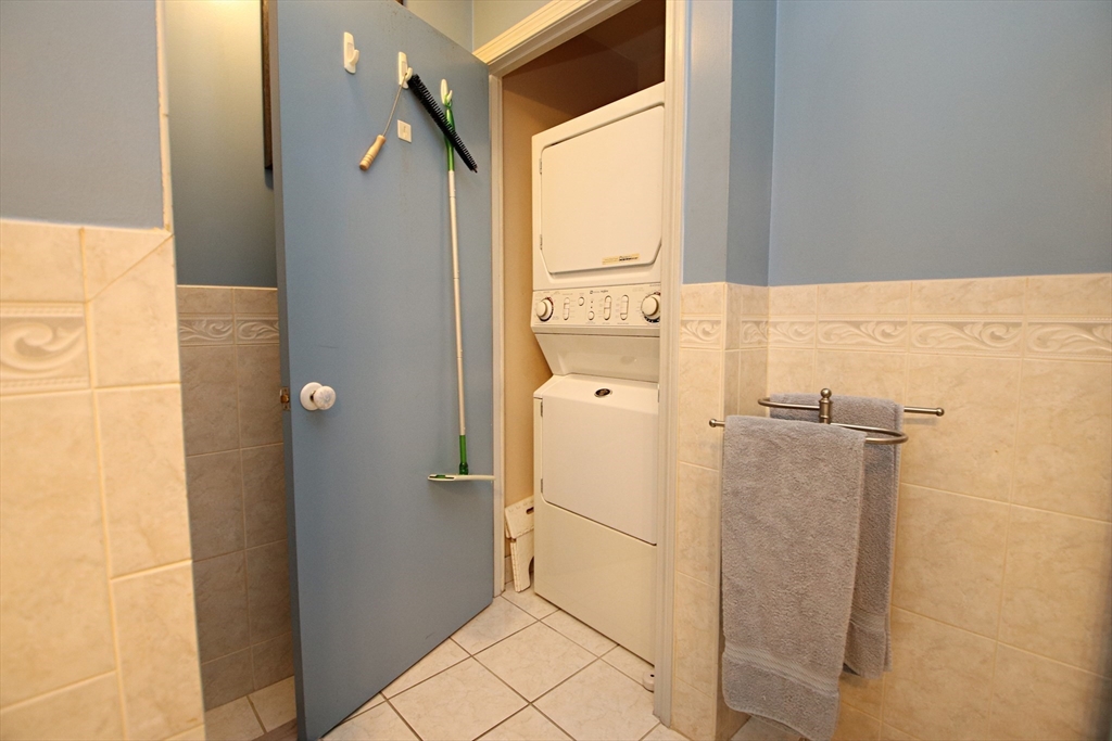 30 Chelsea Street, Unit 210 Everett, MA 02149 - Photo 28 of 35