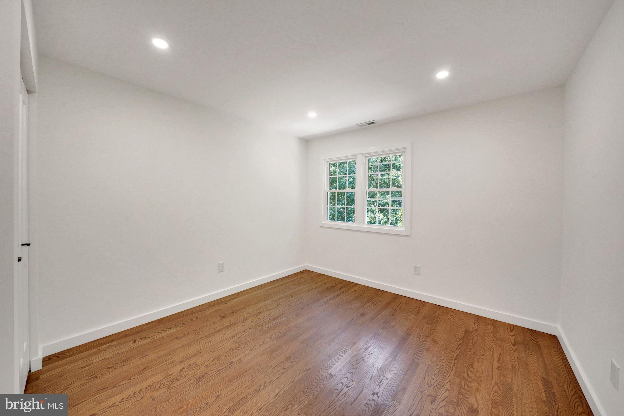 9712 Rhapsody Drive Vienna, VA 22181 - Photo 36 of 64 Gallery Image 36