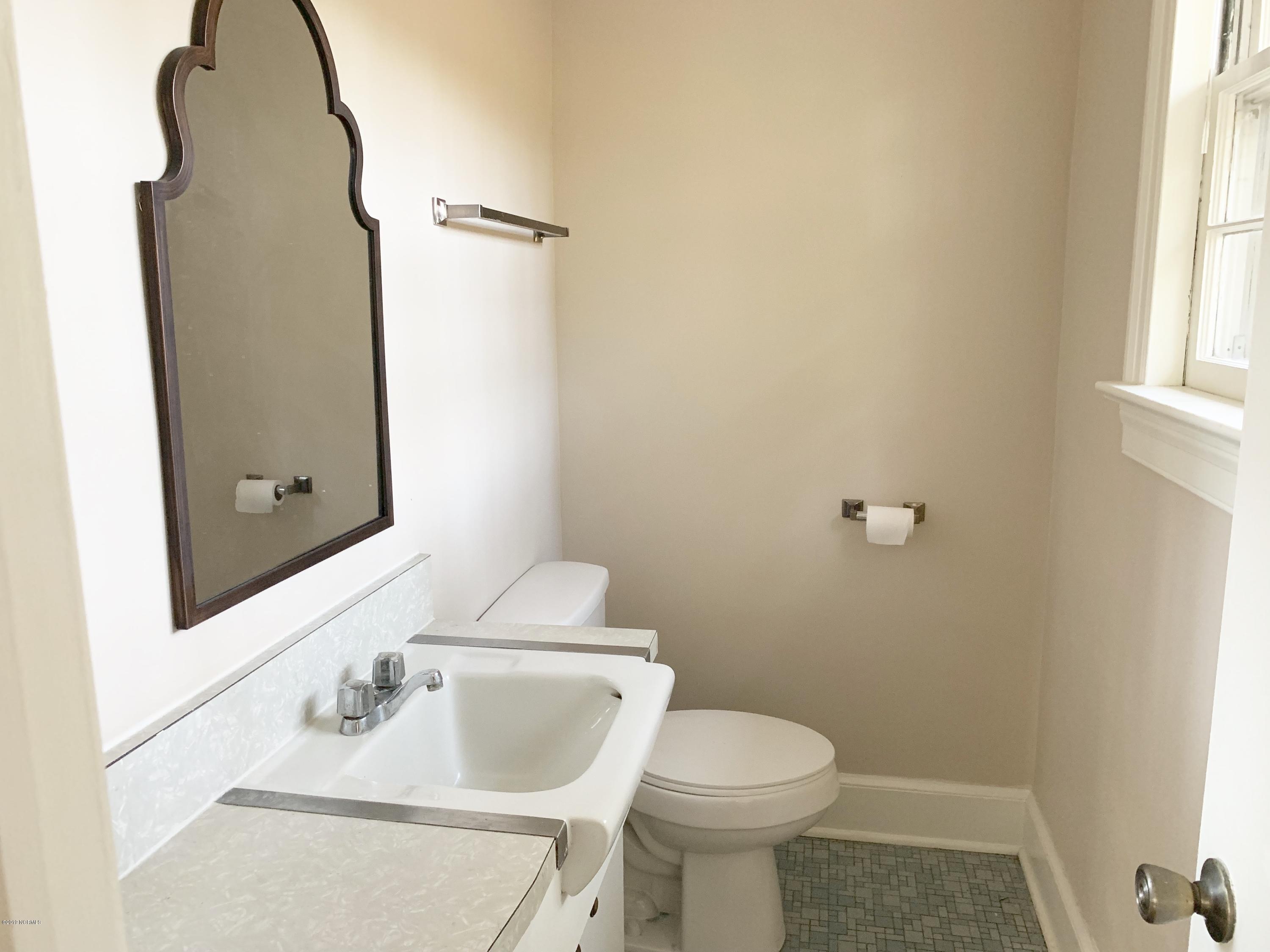 1911 Rouse Road Kinston, NC 28504 - Photo 13 of 25 Master Bath