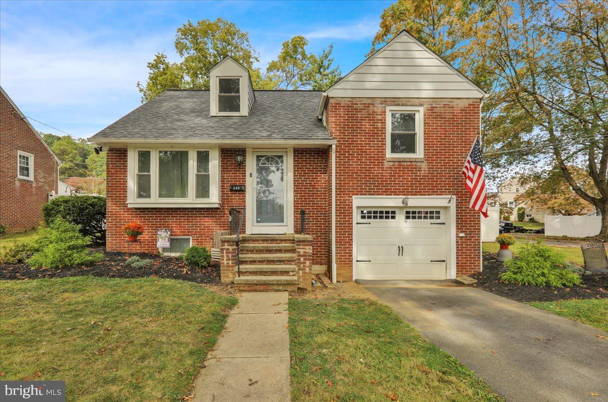 549 Meade Terrace Reading, PA 19607 - Photo 1 of 27 Gallery Image 1