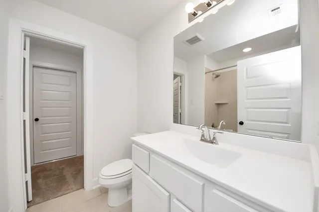 $3,800 | 20926 White Rock Crk Drive, Cypress, TX 77433